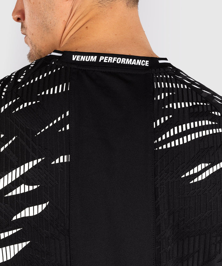 Tricou Fusion UFC Venum Authentic Fight Night | knock-out.ro