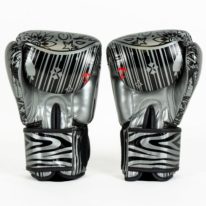Knockout Boxing Gloves Skull
