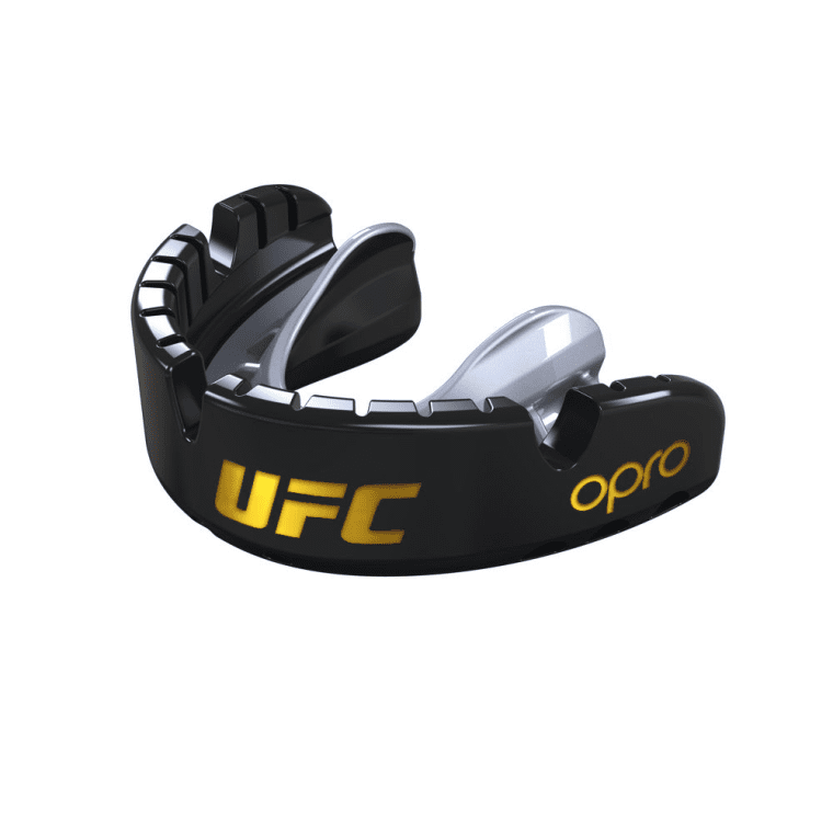 Proteza dentara UFC Gold pentru Aparat Dentar | knock-out.ro