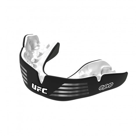 Proteza dentara UFC Fit Strike V2 | knock-out.ro