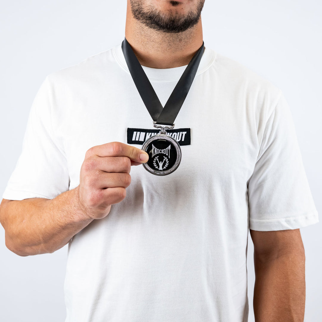 Medalie Knockout | knock-out.ro