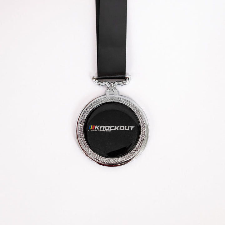 Medalie Knockout | knock-out.ro