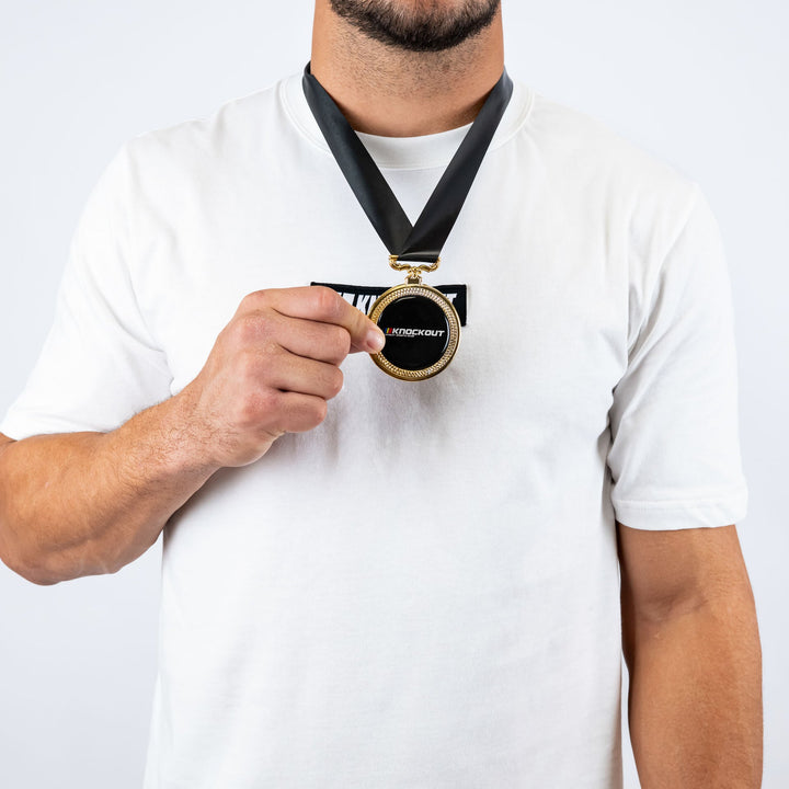 Medalie Knockout | knock-out.ro