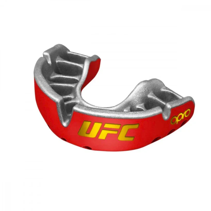 Proteza dentara UFC | knock-out.ro