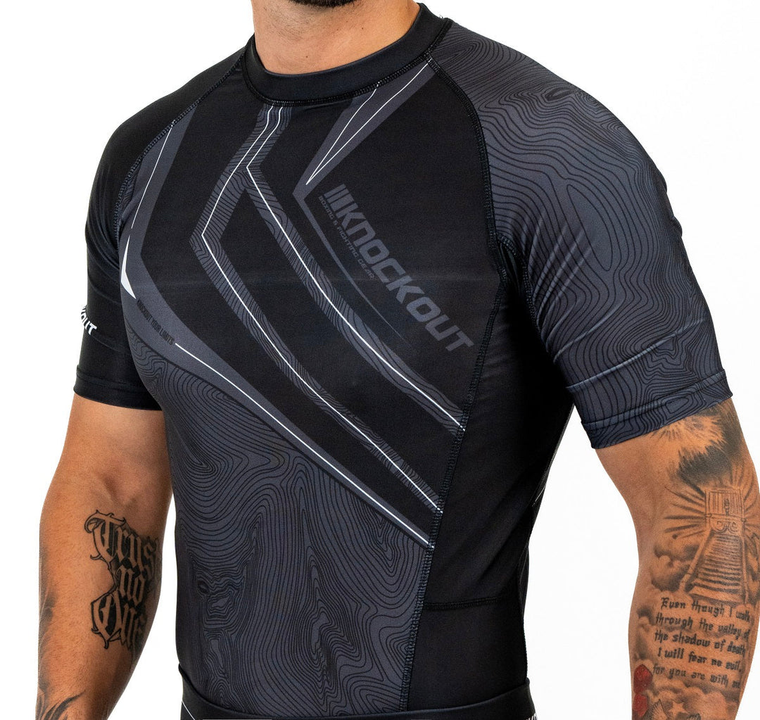 Knockout Fusion Rashguard- Short Sleeve